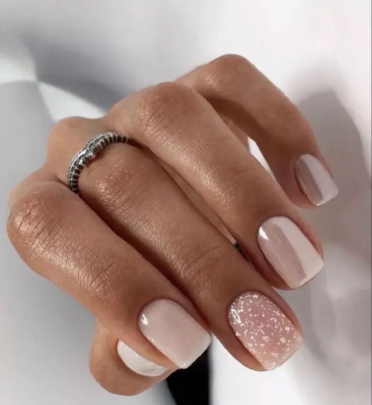 Soins des ongles : vernis semi-permanent ou Manucurist pour des ongles brillants et durables